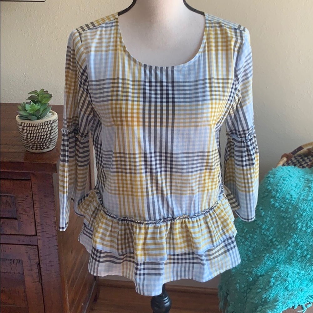 Ann Taylor bell sleeve ruffle top
